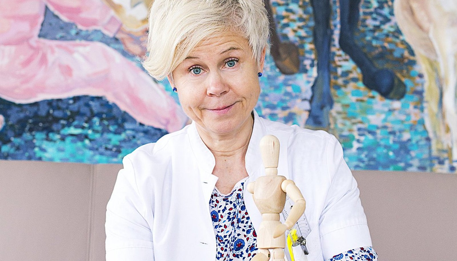 Osteokondroosi Snain ravi salvi valutab keskmise sorme liigese kaes, mida teha