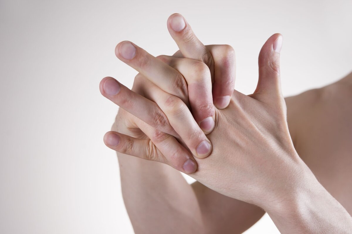 Mida teha, kui liigesed sormedele haiget Pusiv valu pohjustab
